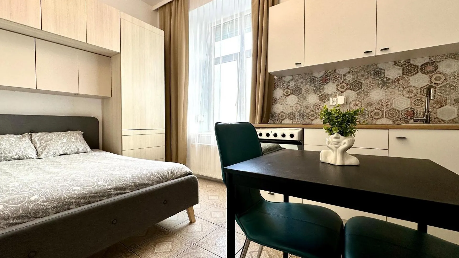Studio 7-7-6 Sopot 0*,  Pologne